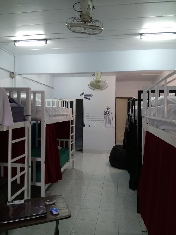 Shady'S Hostel Паттая Екстер'єр фото