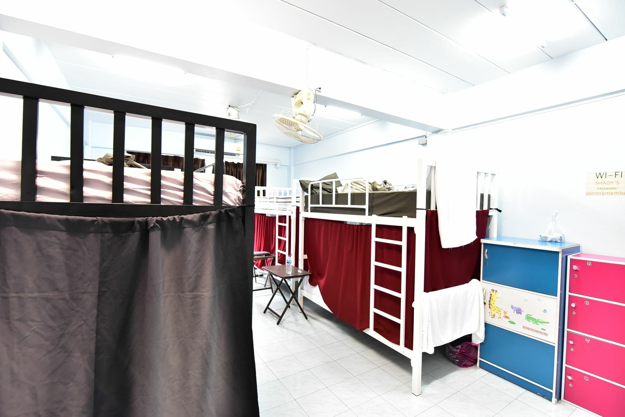 Shady'S Hostel Паттая Екстер'єр фото